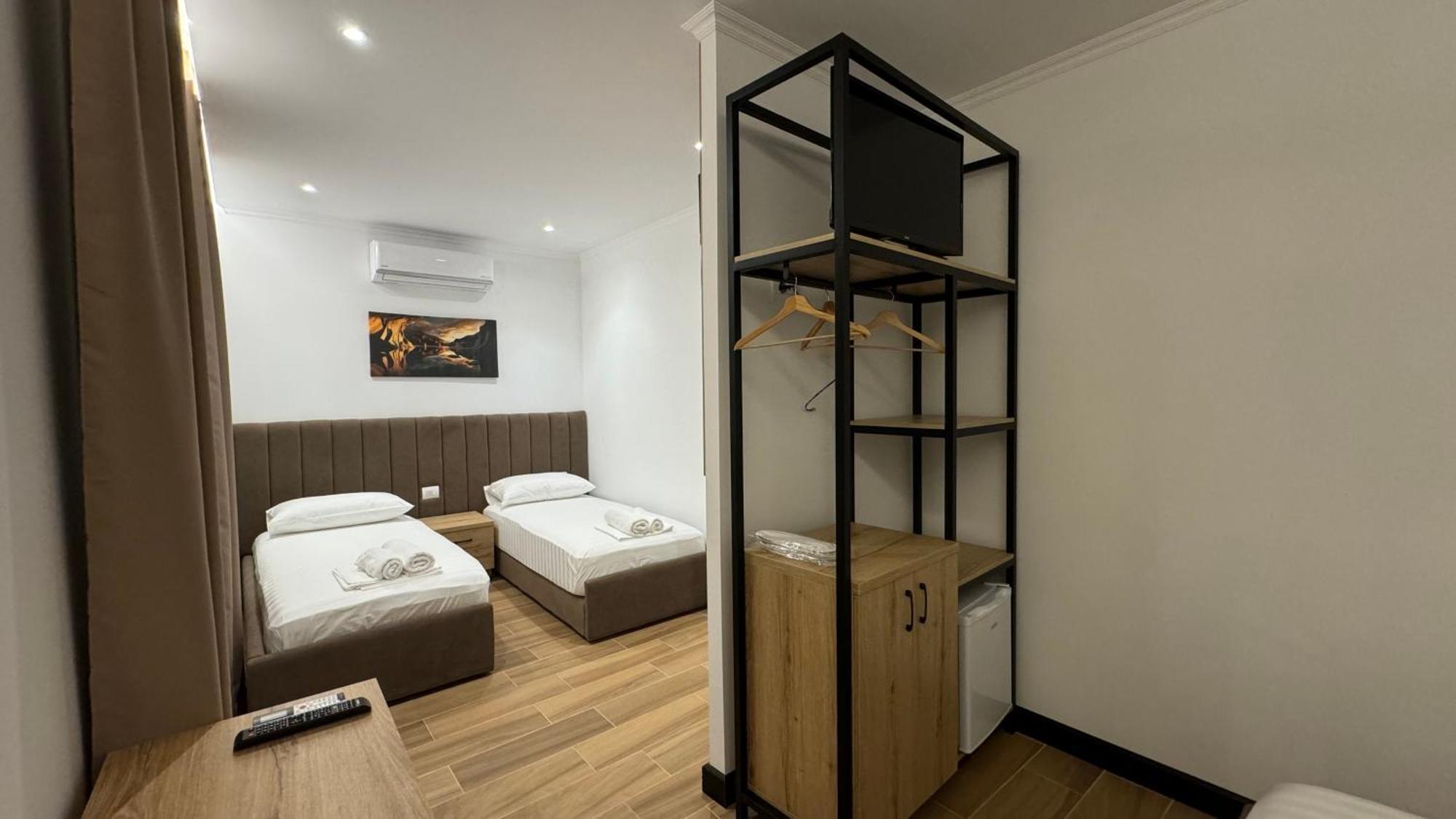Hotel Bizant Përmet Buitenkant foto